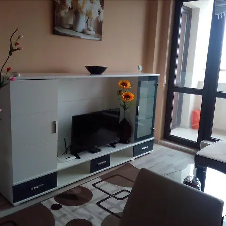 Apartment Style *